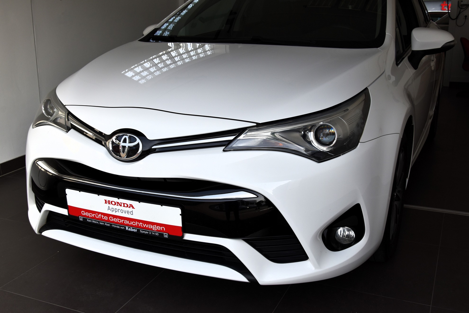  Toyota Avensis Edition-S